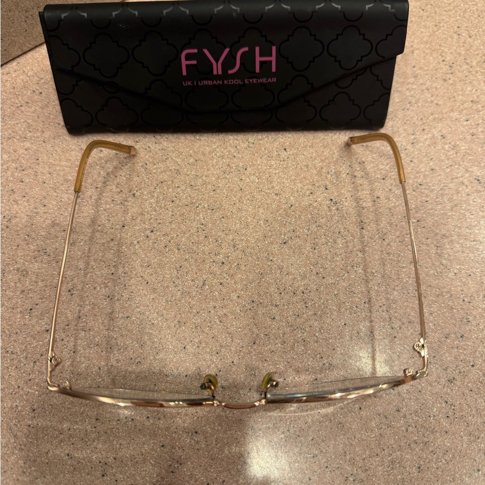 FYSH frames - Picture 2 of 6